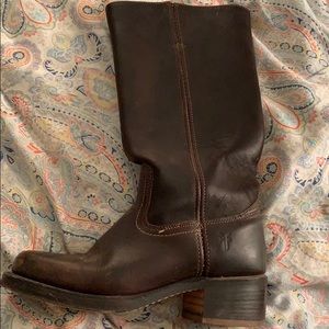 Frye Campus 14L